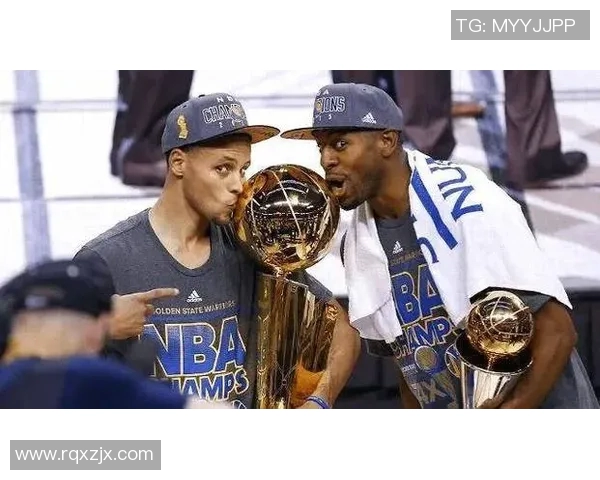 2015年NBA总决赛回顾：老鹰与勇士的巅峰对决与精彩瞬间解析