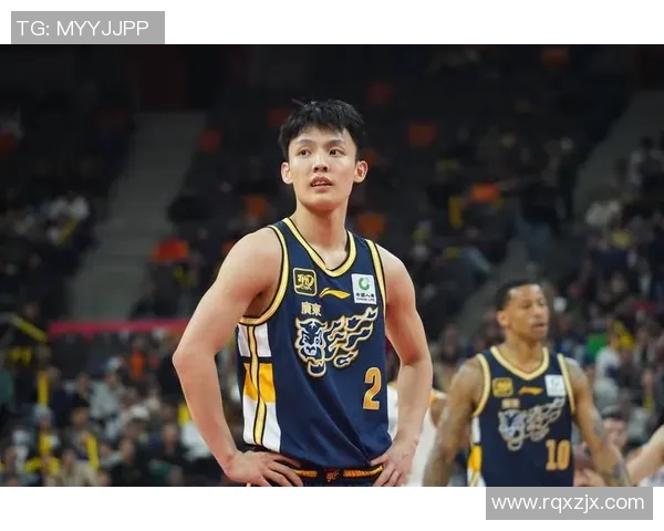 2017年CBA季后赛精彩对决上海队与广厦队的巅峰之战回顾