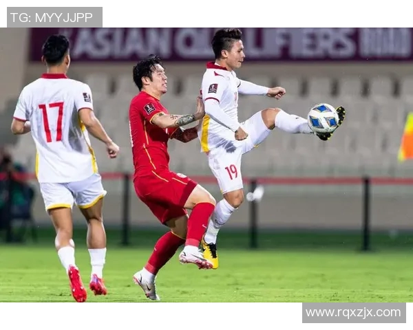 U23越南队迎战澳门队力争在友谊赛中展现实力与风采 U23越南队迎战澳门队力争在友谊赛中展现实力与风采